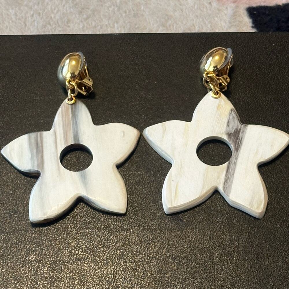 OSCAR de LA RENTA AUTHENTIC VINTAGE DANGLE FLOWER /STAR EARRINGS SIGNED MADE USA